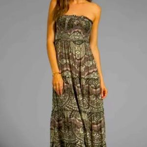 ISO Free People Maxi (strapless or removable) S/M